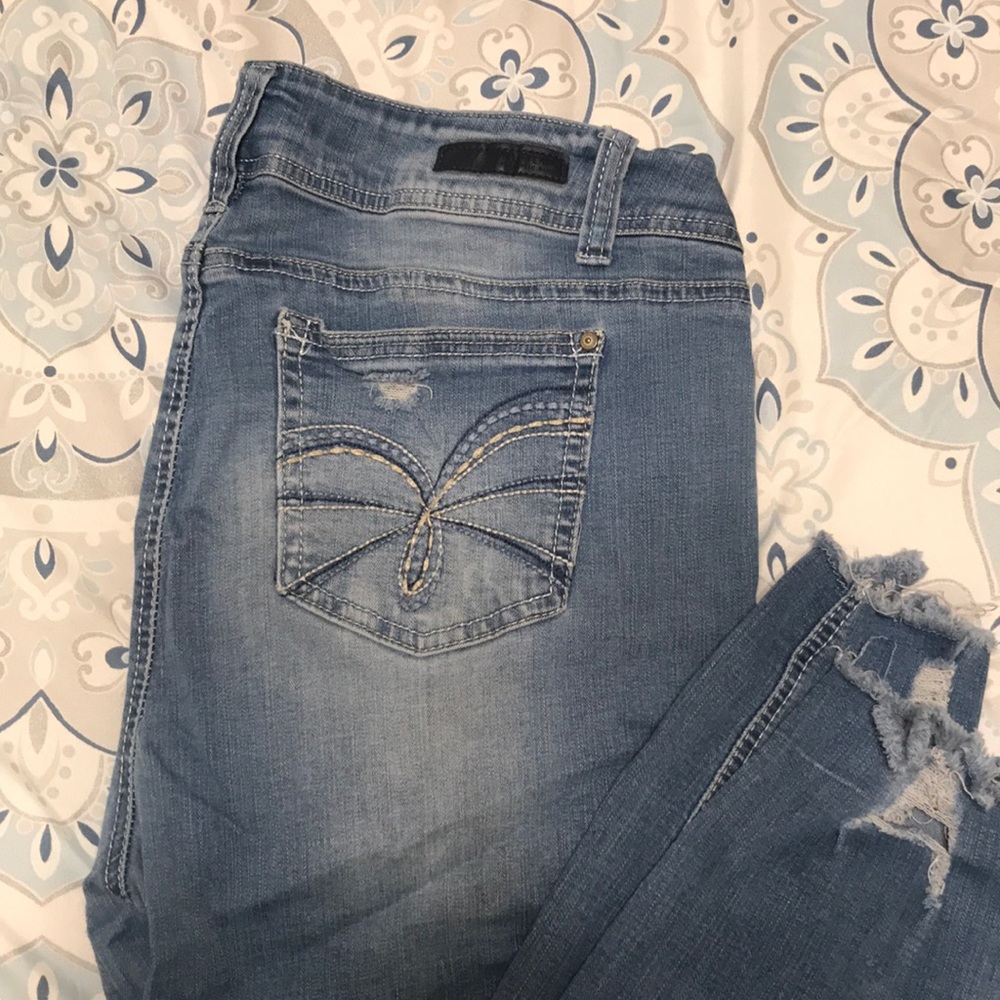 WallFlower Ripped Light Wash Skinny Jeans